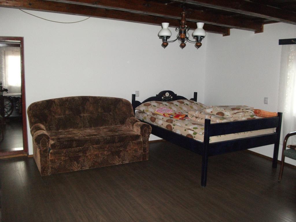 Maksai Lak Apartment Ocna de Sus Exterior photo