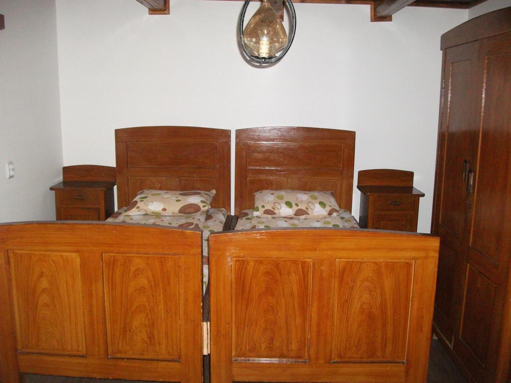 Maksai Lak Apartment Ocna de Sus Exterior photo
